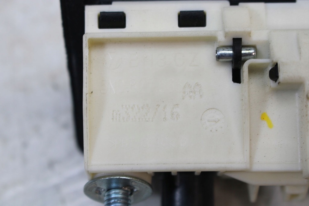 фото №13, Audi a4 a5 q5 fl камера заднего вида 8t0907441c 5n0827566aa + модуль блок управления 4l