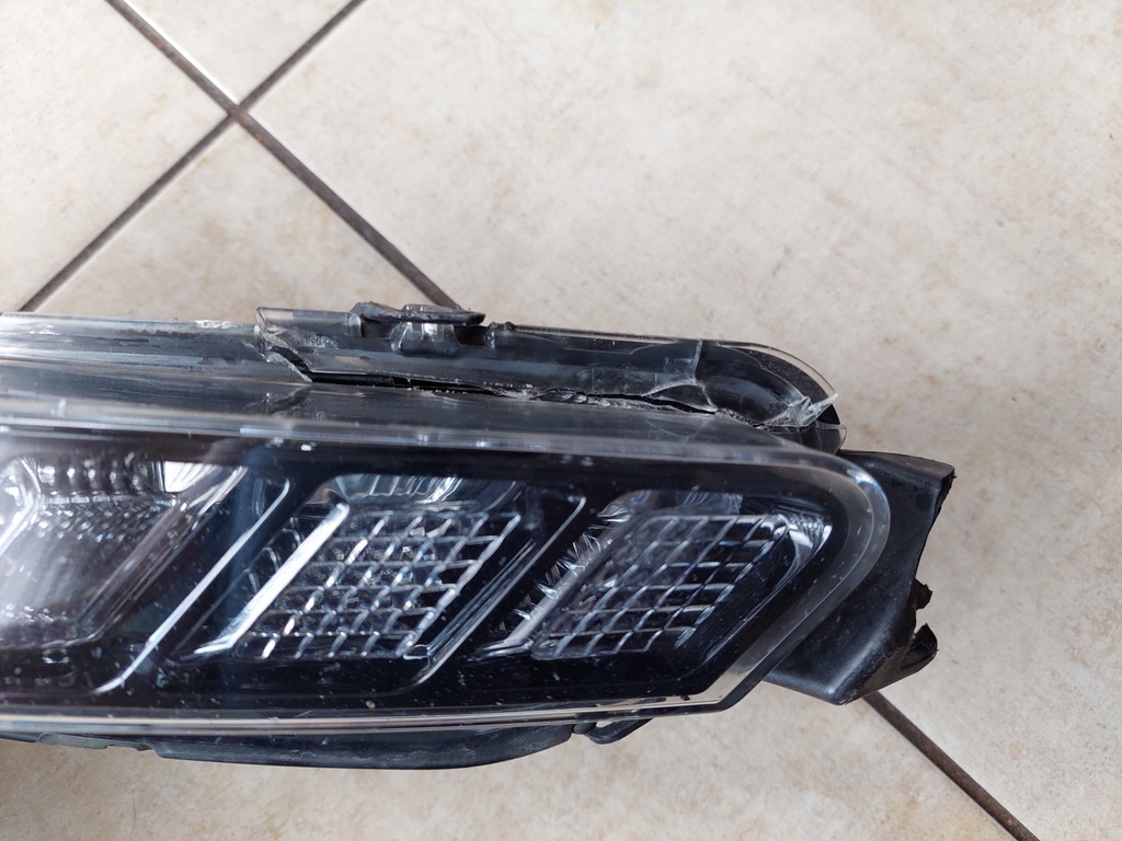 фото №3, Противотуманная фара - правый - renault espace v