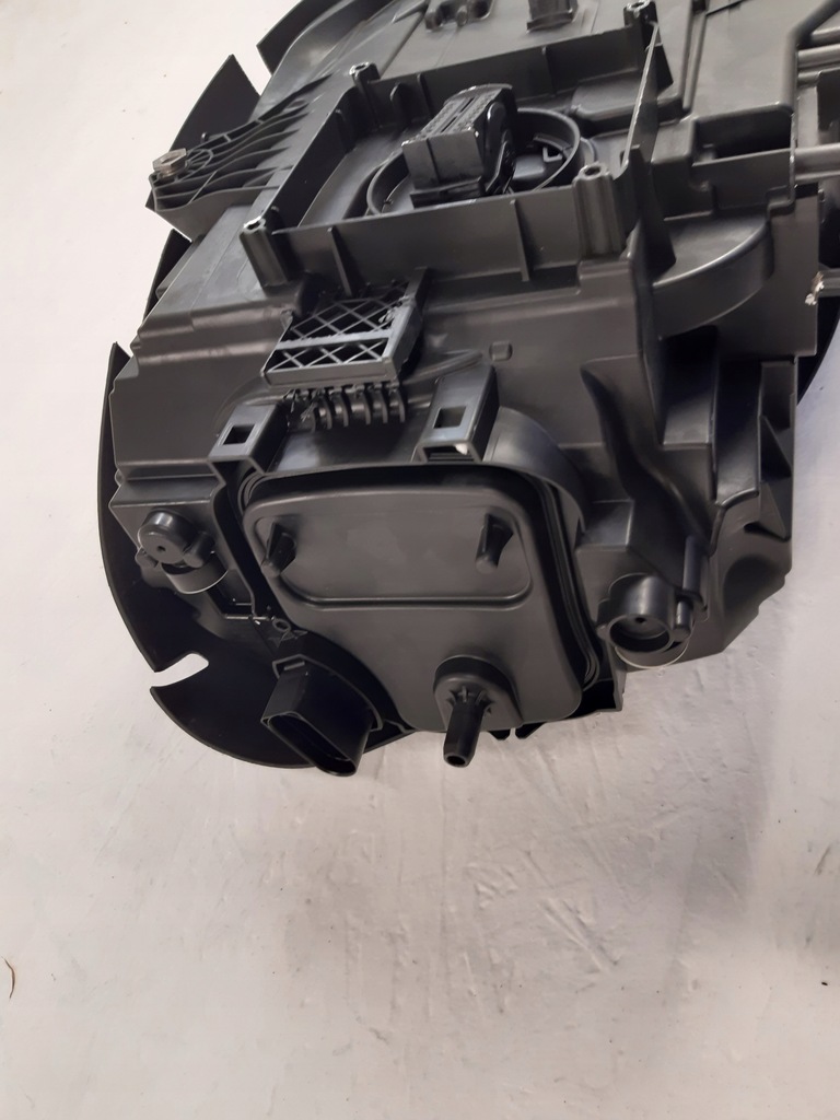 фото №10, Porsche macan lift 95b лампа full led права