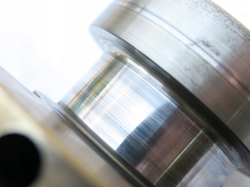 Wał двигателя 4,5 v8 porsche cayenne 1 1 7l5 02- Недорого