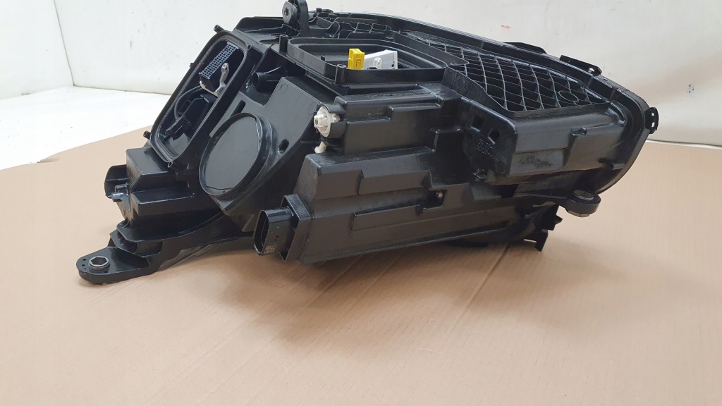 Фара перед передня правий mercedes e-klasa w213 multibeam a2139067606 Оригінал