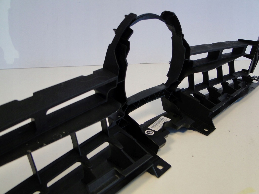 Mercedes каркас кронштейн кронштейн решітка a1678858508 gle 167 w167 рестайлінг  amg Зі Шроту