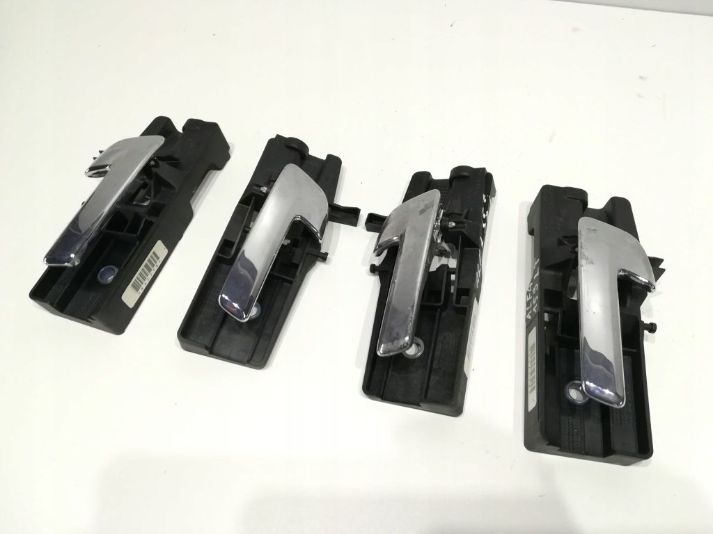 Купить Ручка внутренняя левая правая alfa romeo 159