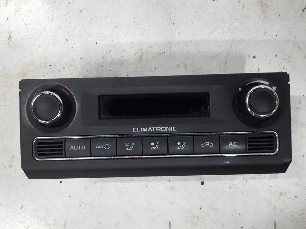 фото №1, Skoda fabia ii roomster панель кондиционера