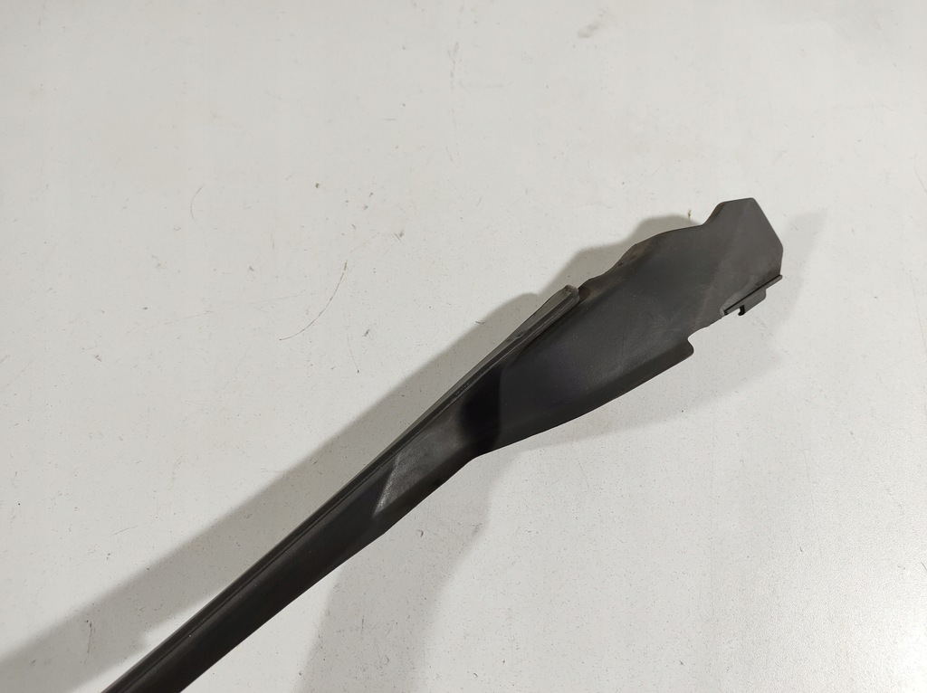 фото №10, Volvo v40 12- молдинг стекло левая