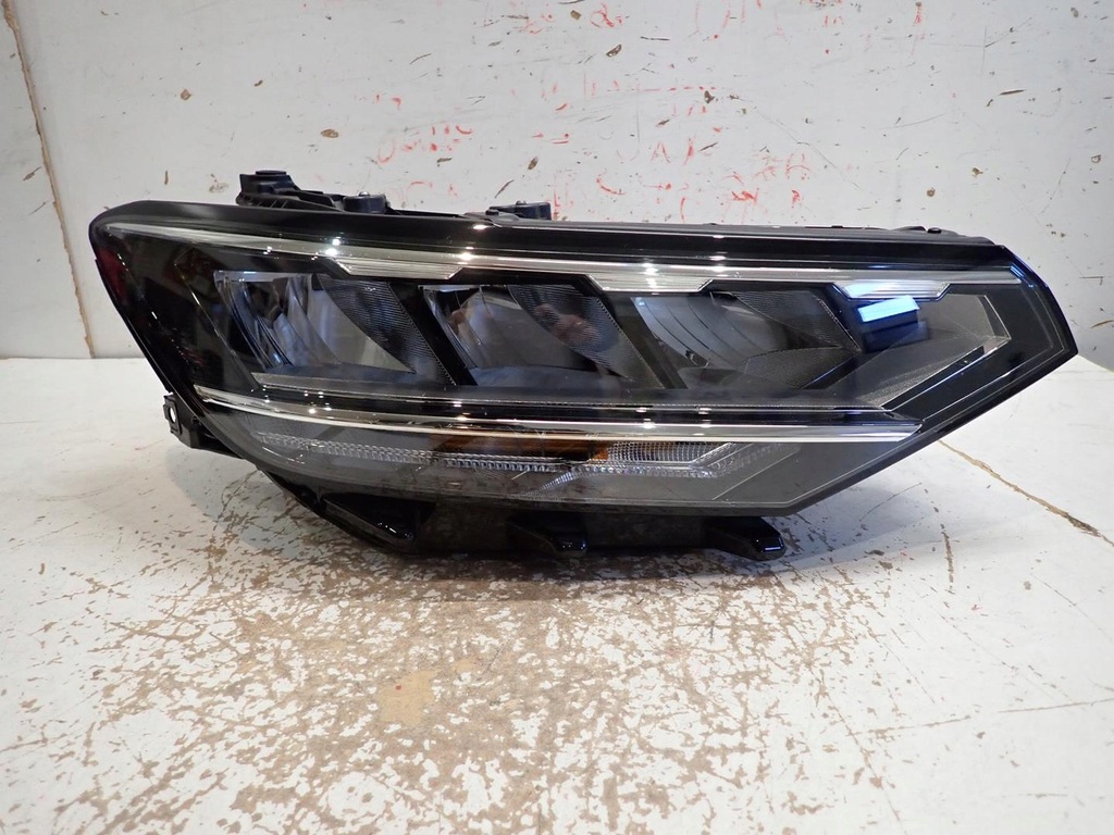 фото №1, Лампа перед правая vw passat b8 lift 19- full led