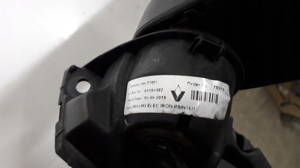 Renault range t gama зеркало правое 7pin 84188482 Недорого