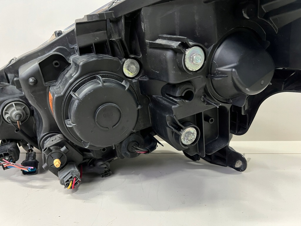 фото №7, Лампа передняя правая peugeot 4007 ксенон