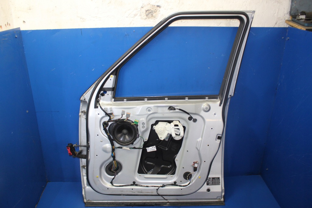 фото №3, Discovery iii дверь правое перед передние kpl