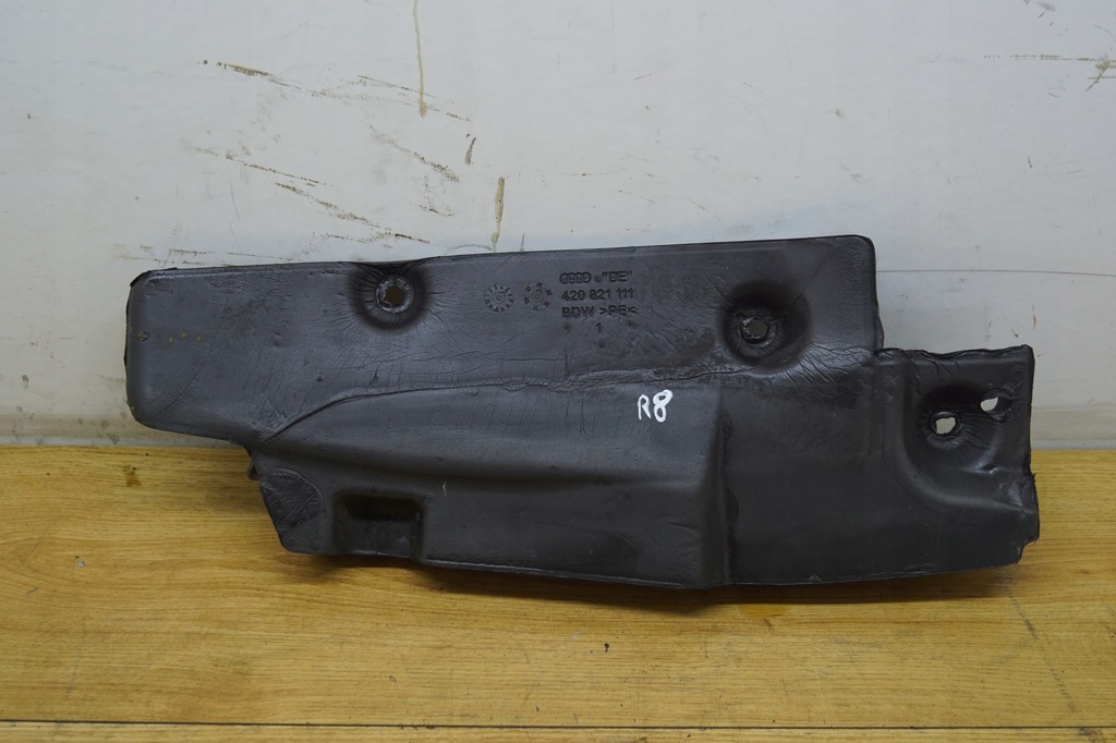фото №1, Захист крила audi r8 420 420821111