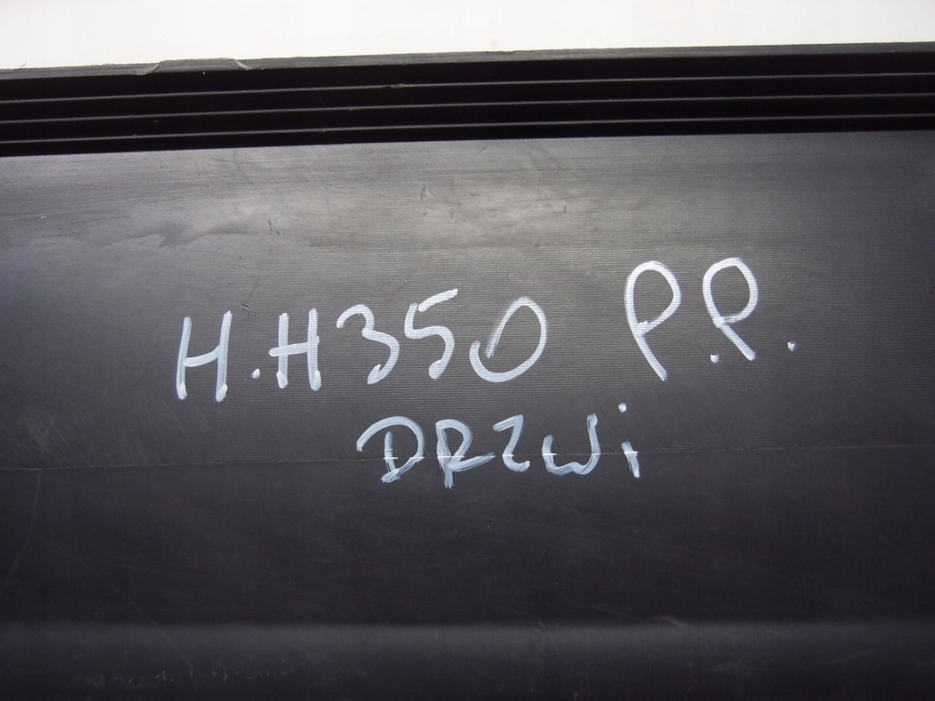 фото №8, Обивка дверь правый перед hyundai h350 2016r