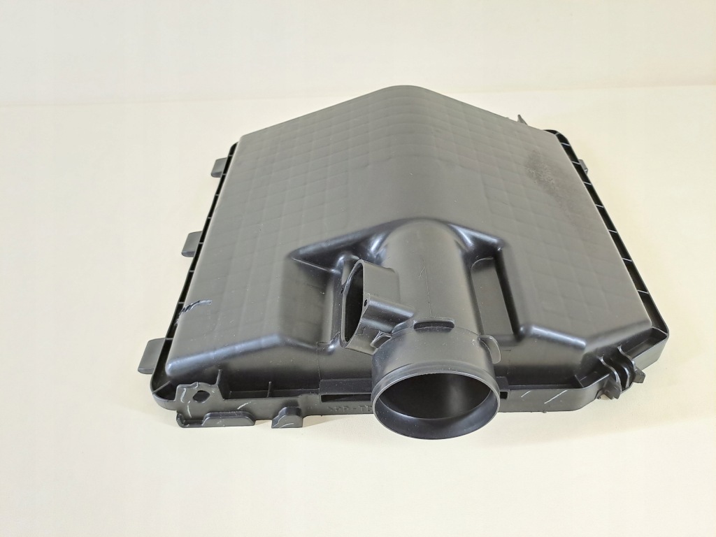 фото №8, Suzuki sx4 s-cross 18r 1.4t k14c lift кришка корпус фільтра повітря