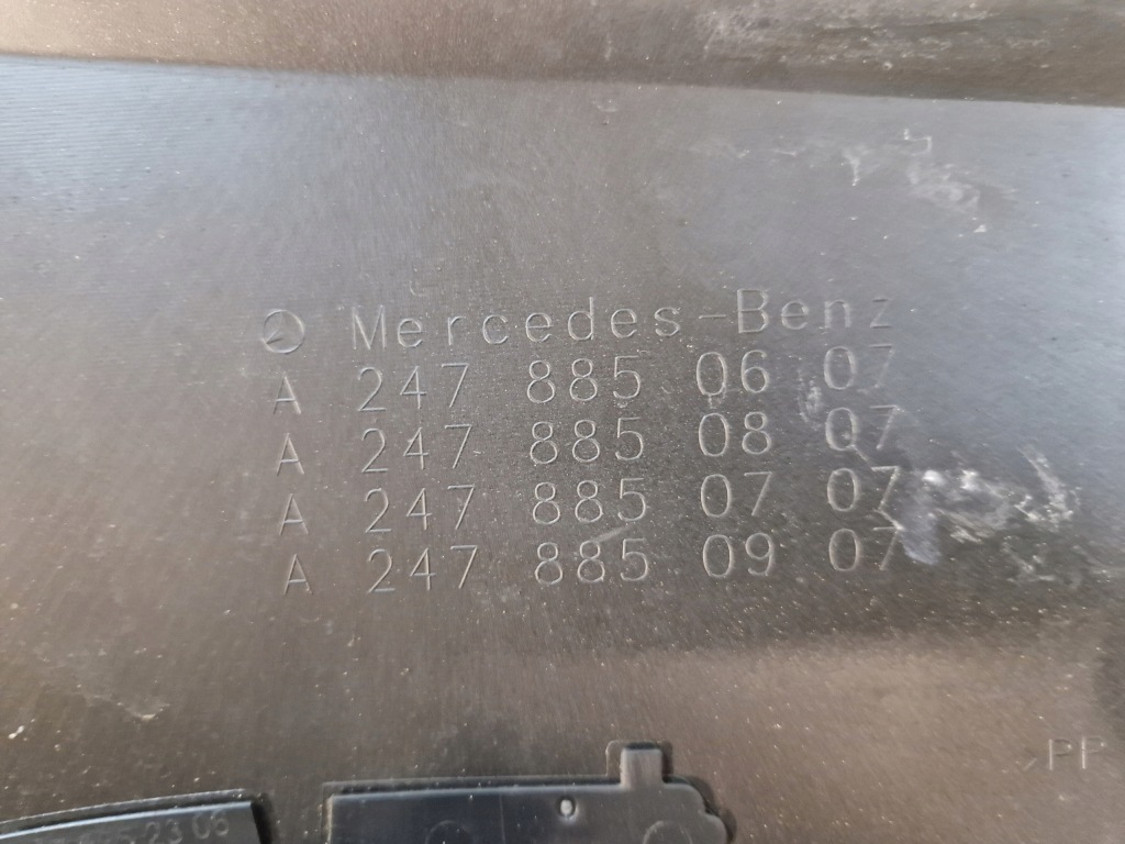 Купити Mercedes gla w247 amg бампер передній перед решітка радіатора хром решітка a2478850607