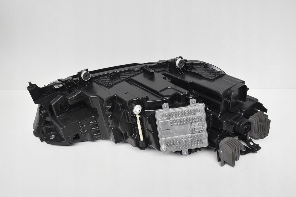 фото №8, Лампа левая bmw ix i20 led