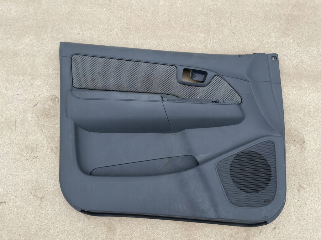 фото №1, Обшивка дверь перед левый toyota hilux europa