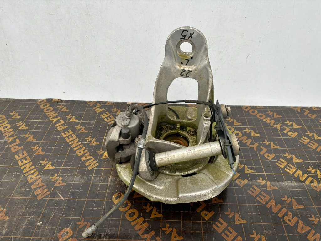 Bmw f15 f16 поворотний кулак ступиця задній ліва - 16291 в Україні