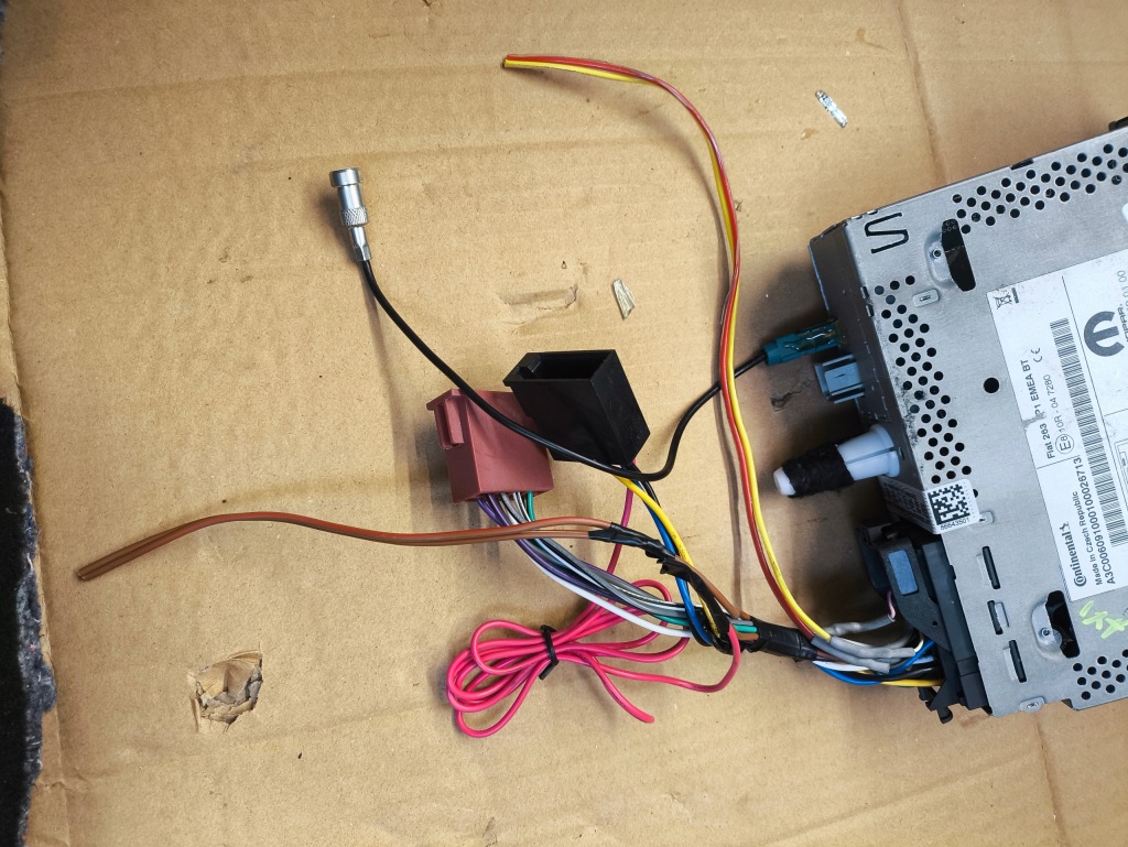 Fiat doblo радіо заводський fiat doblo 2 07357115850 радіопрогравач ? Недорого