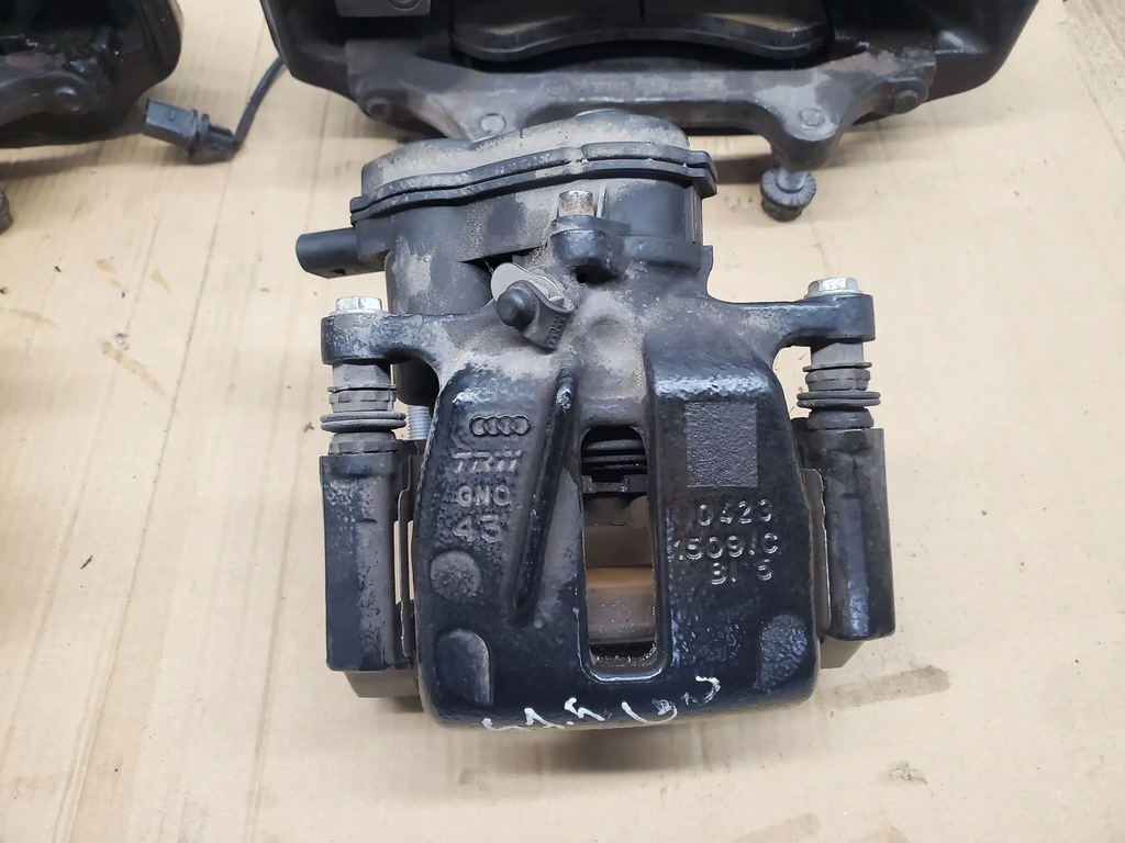 фото №13, Audi a7 s7 4g 4g0615106at комплект наборы тормозные диски, тормозные колодки, суппорты