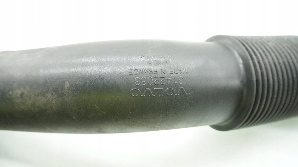 фото №5, Volvo v60 i lift 2.0 d4 шланг воздуха 31422063 труба s60 ii