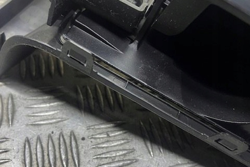 фото №8, Кронштейн na кружки mazda 3 bk bp4k64361 1.6l дизель 80kw 2006