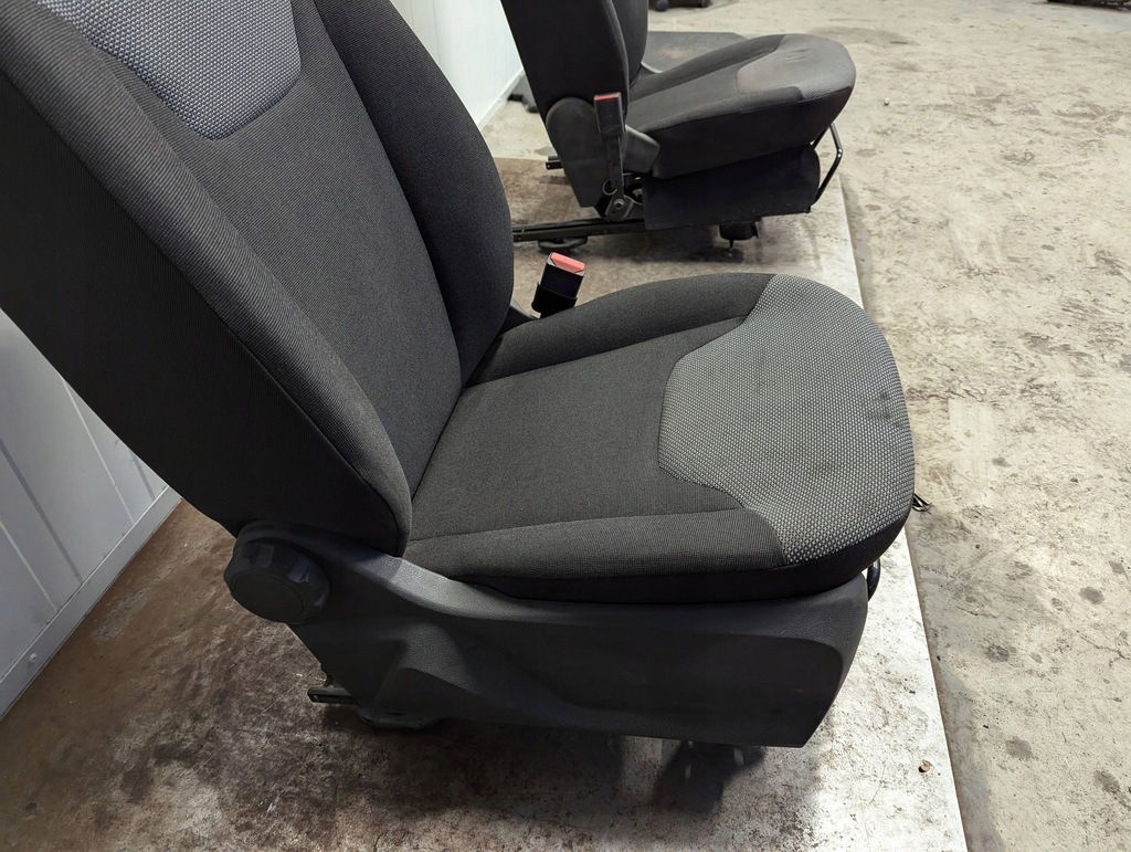 фото №6, Ford transit courier 2014-2023 сиденье передний правый пассажира eu