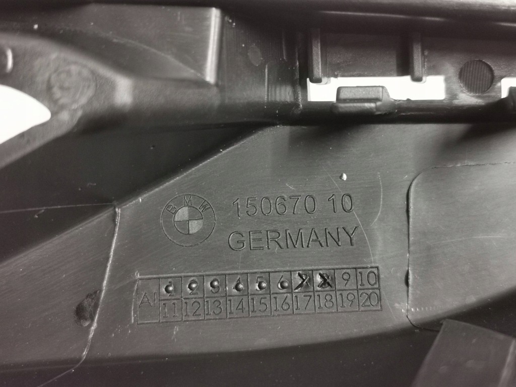 Решётка бампера передний bmw 5 g30/g31 левая 202. Недорого