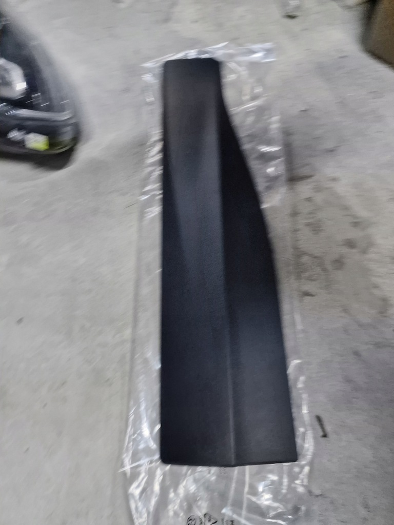 фото №2, Молдинг дверь правый задняя ford mustang mach-e