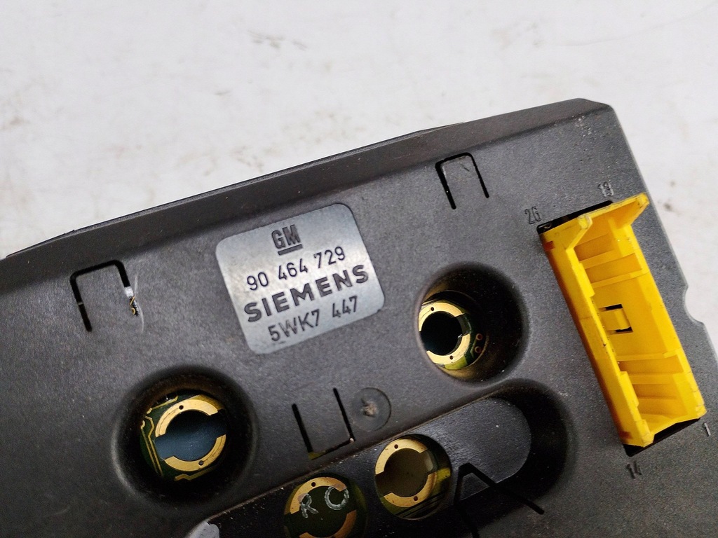 фото №7, Opel экран дисплей 90464729 europa