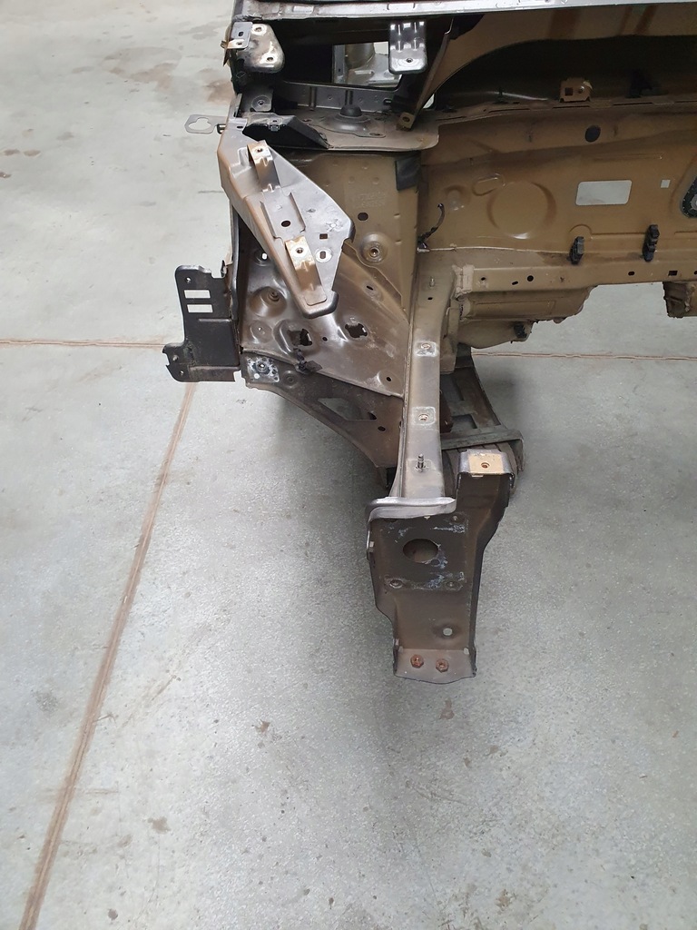 фото №13, Четверть перед лонжерон подкрылок левая правая citroen c4 picasso ii