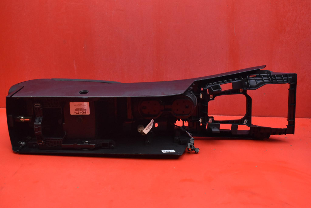 Туннель средний подлокотник европа  3g1863241c vw passat b8 рестайлинг  19-21 Цена