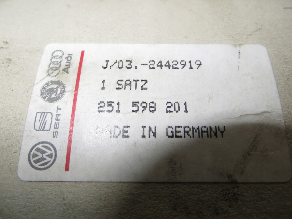 фото №7, Защита шарнир vw t2 t3 251598201 оригинальный номер