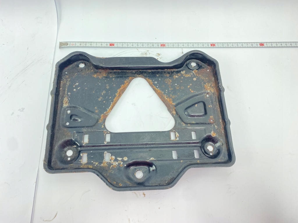 Основа акумулятор mercedes w201 w124 sedan універсал купе кабріолет Ціна