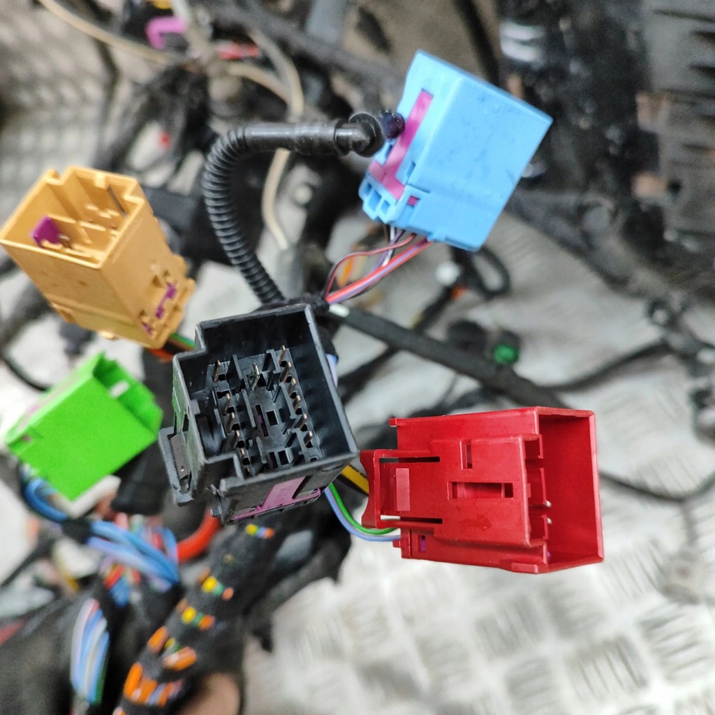 фото №11, Volkswagen golf vii 2018 другая жгут трубопровод / кабели