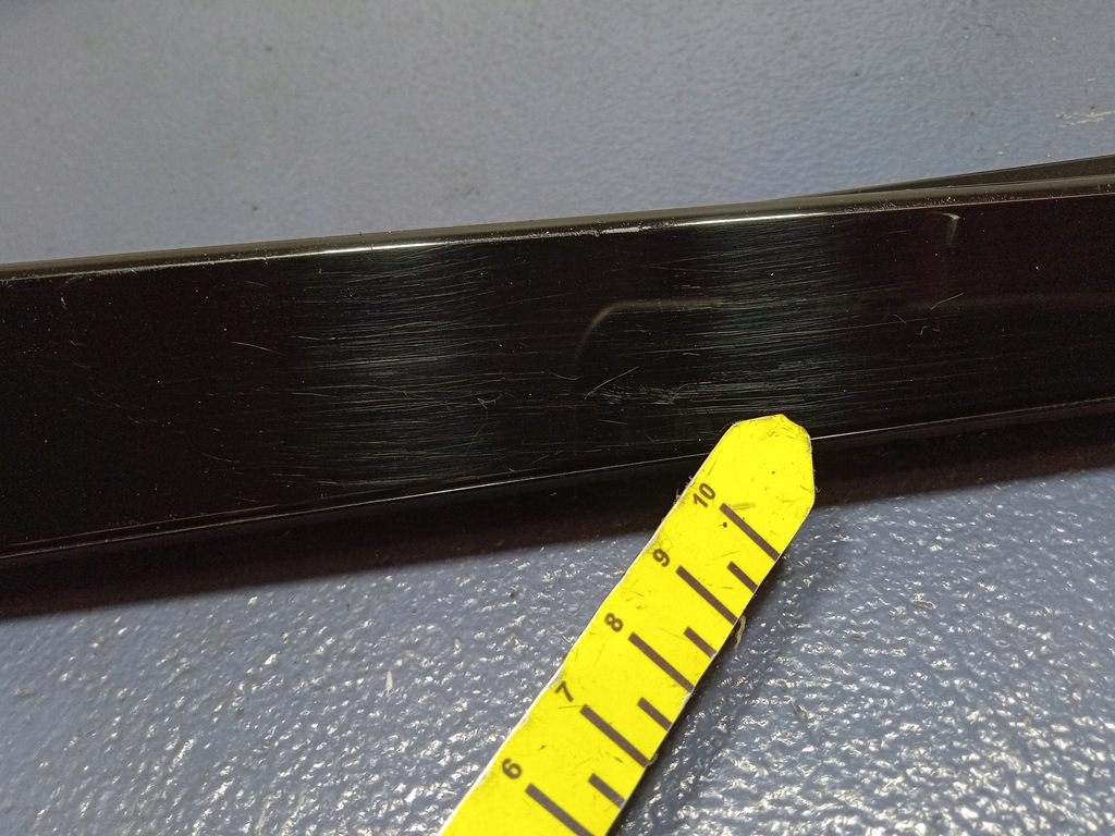 фото №7, Audi rsq8 q8 4m молдинг крышки задняя левая 4m8854871c