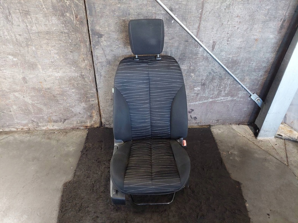 фото №10, Сидіння комплект лівий правий заднє сидіння задня mazda 2 de 5d 07-10r europa