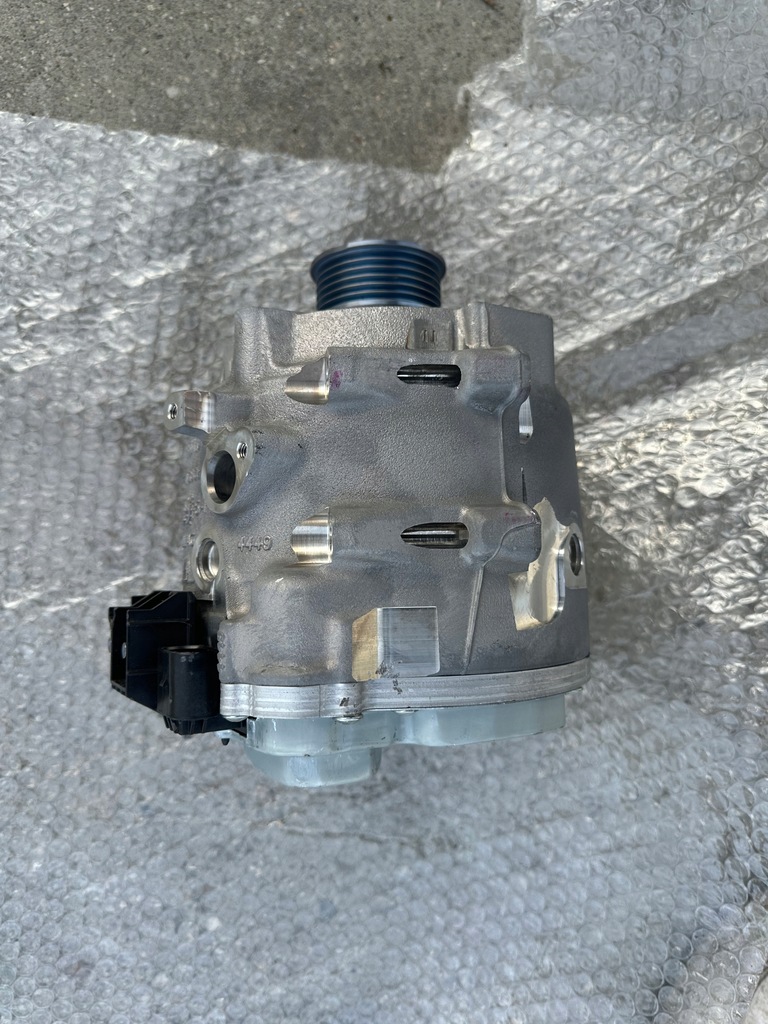 фото №1, Генератор стартер audi a6 a7 a8 q7 q8 4n1903028a !