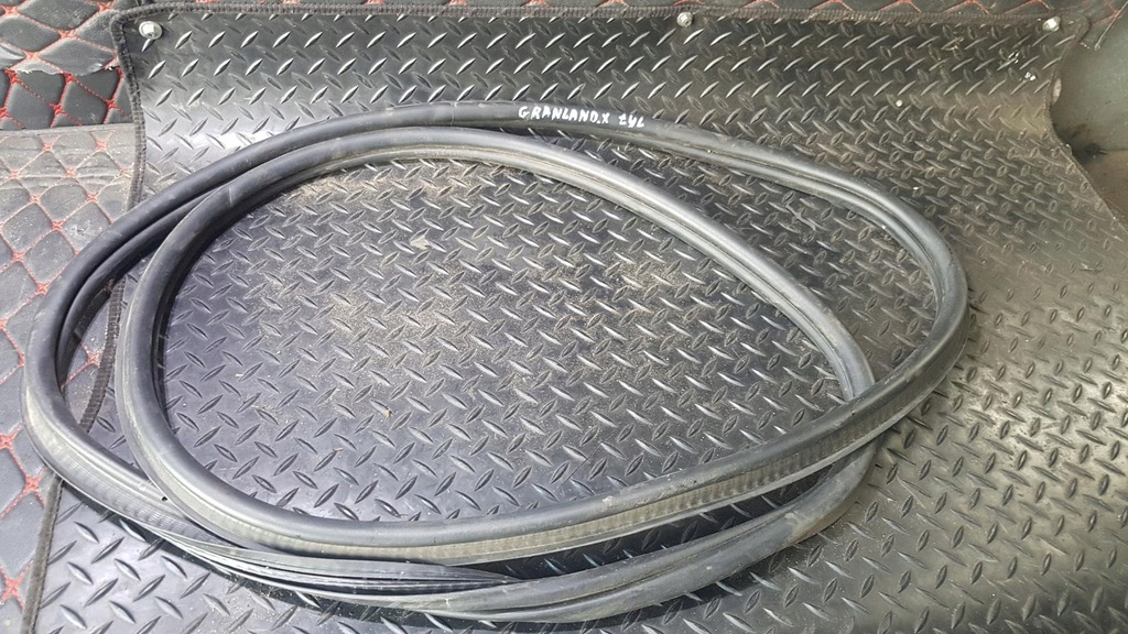 фото №1, Прокладка кришки багажника opel grandland x