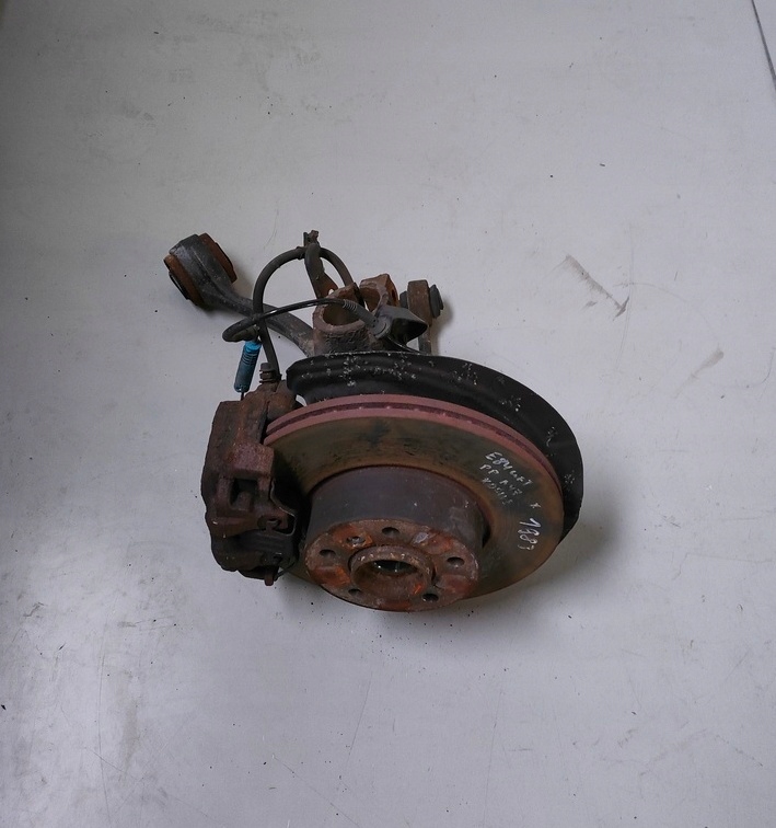 фото №1, Bmw x1 e84 lift n47 x-drive ступица диск суппорт правый перед