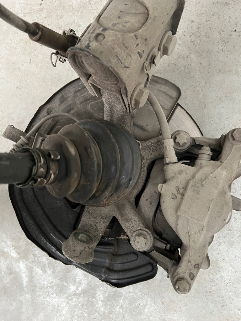 фото №6, Поворотный кулак подвеска левая mercedes gla w156 x156 2.0