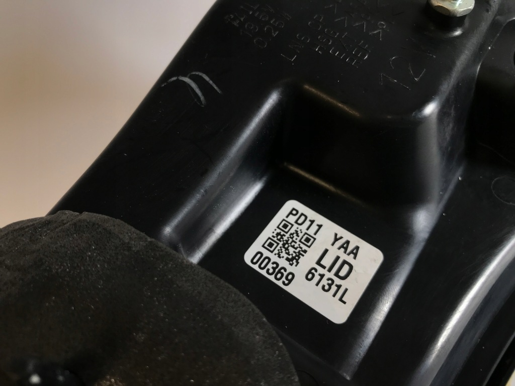 фото №5, Suzuki sx-4 sx4 s-cross 22- лампа задня ліва внутрішня led eu