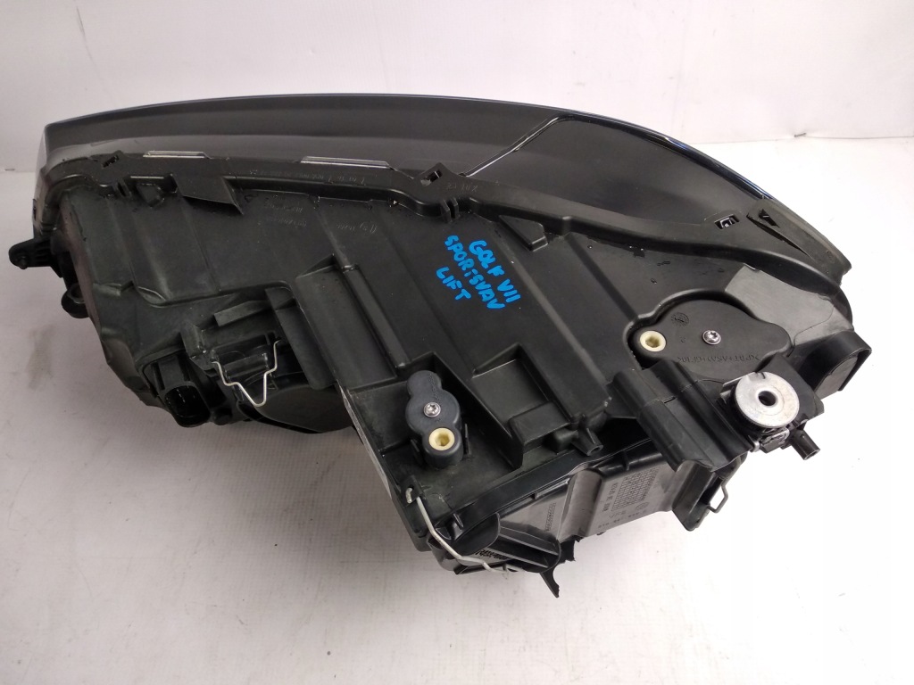 фото №7, Vw golf sportsvan lift лампа правая перед led