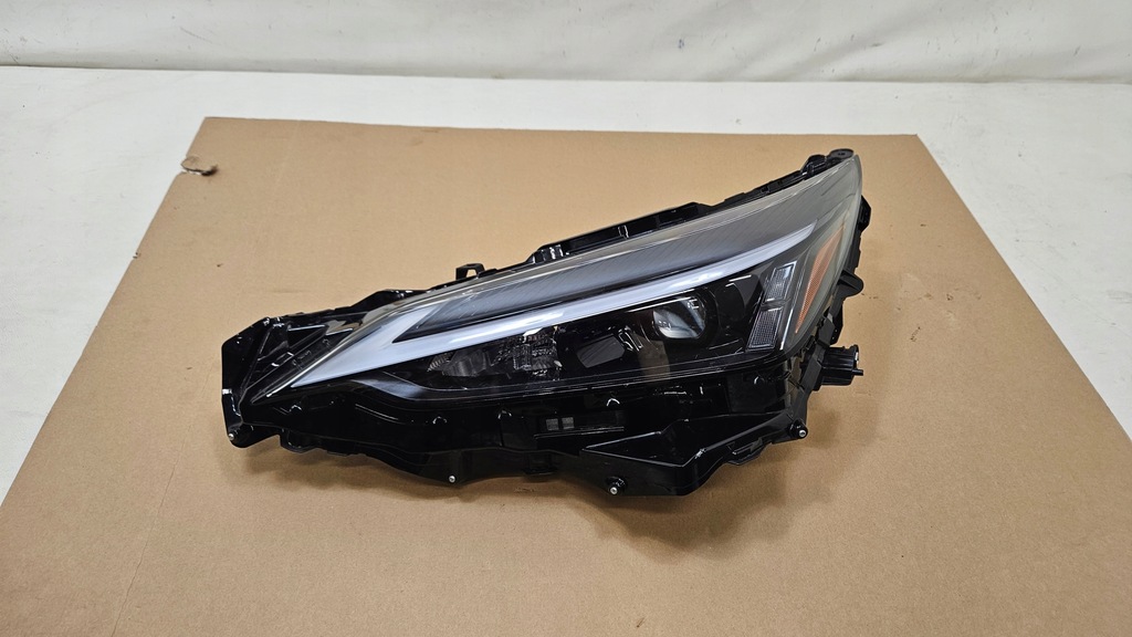 фото №1, Лампа перед передняя левая lexus nx ii линза + led