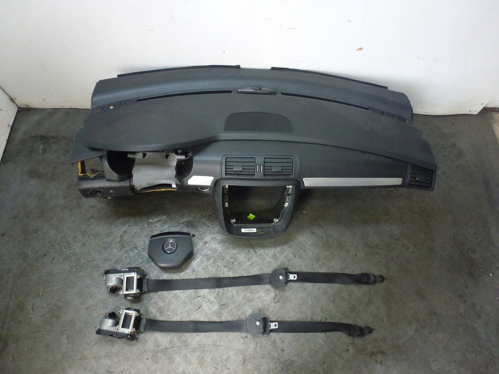 фото №3, Приборная панель подушки безопасности подушка безопасности ремни mercedes w251 r-klasa