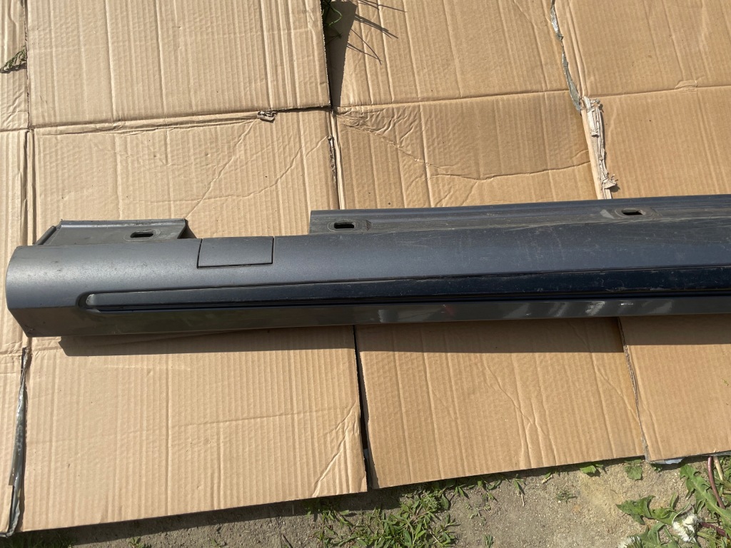 Накладка поріг накладка на поріг права ліва mercedes w176 w246 Ціна