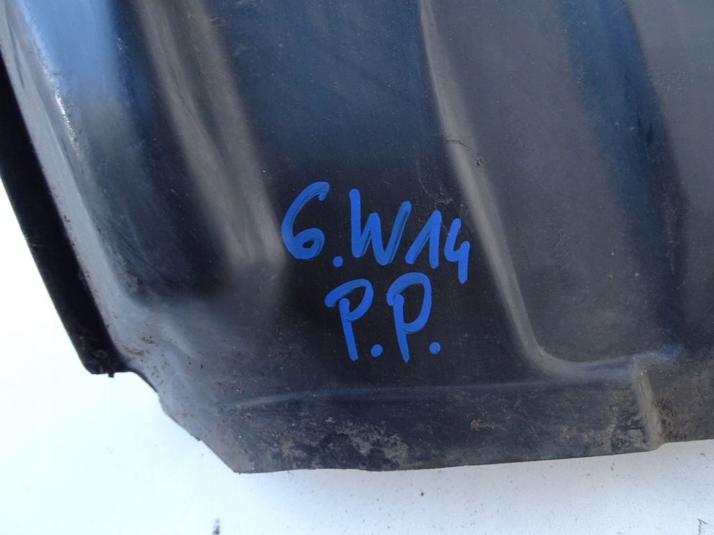 Підкрилок праве правий перед передні bmw e90 e91 lci m-pakiet 7903910 7059378 Зі Шроту