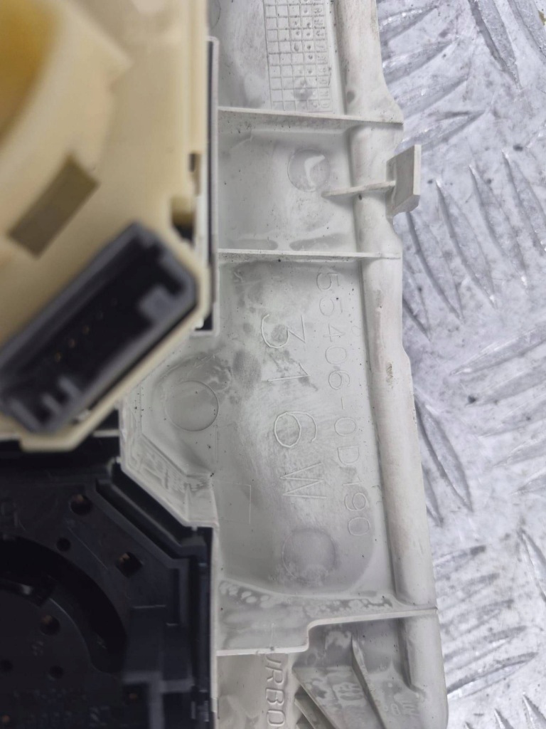 фото №11, Панель кондиционера toyota yaris 554060d190