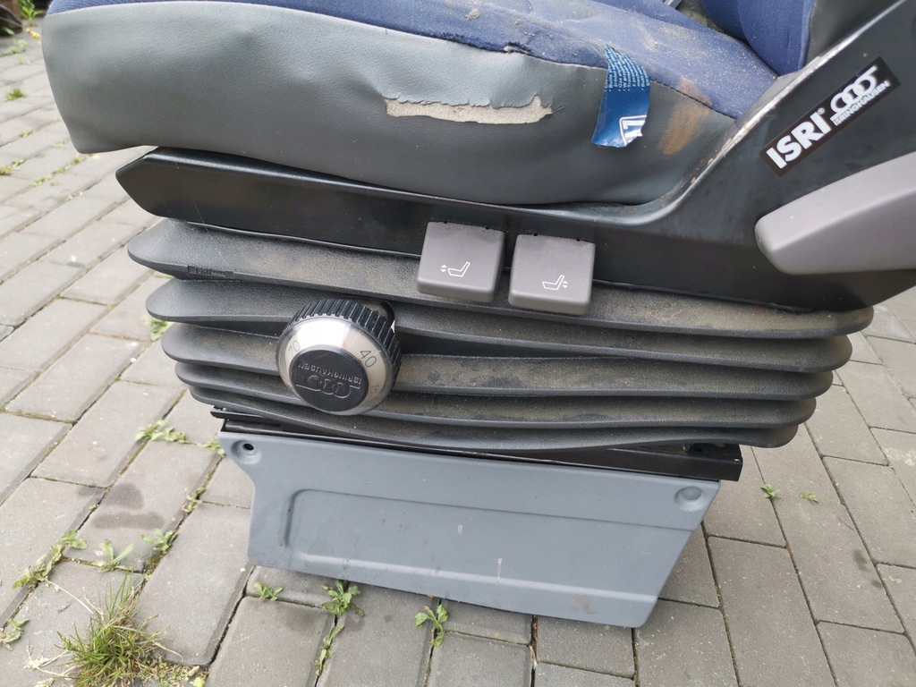 фото №10, Сиденье водителя левый перед пневматический iveco daily iv 06-