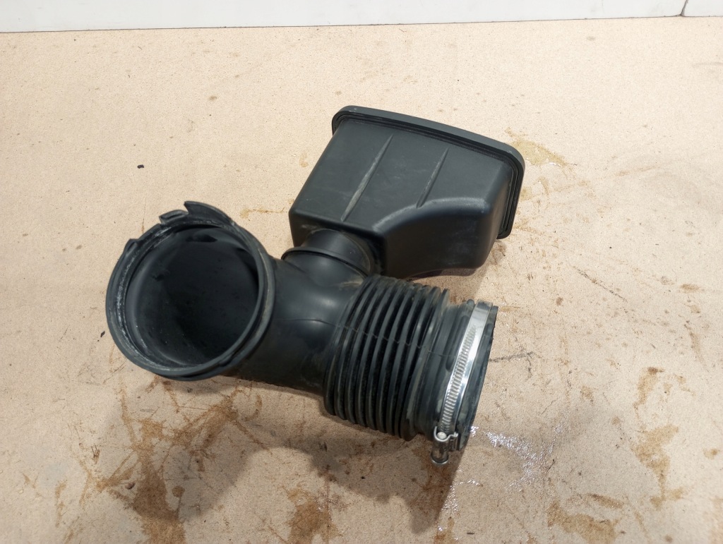 фото №1, Bmw e60 e61 e64 резонатор труба воздухозаборник воздуха 7537613 7521029