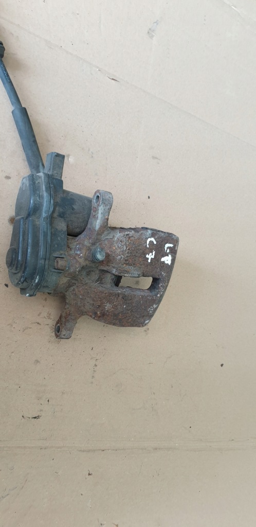 фото №3, Супорт лівий задня a6 c7