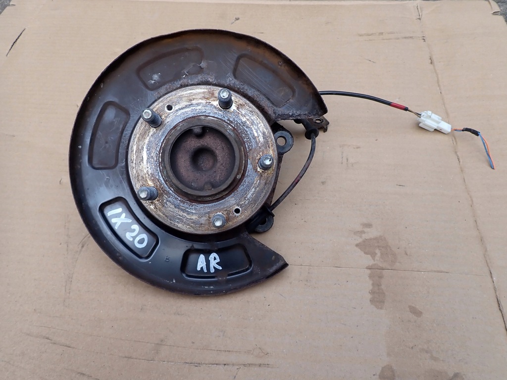 фото №1, Hyundai ix20 09- поворотный кулак задняя правая ступица